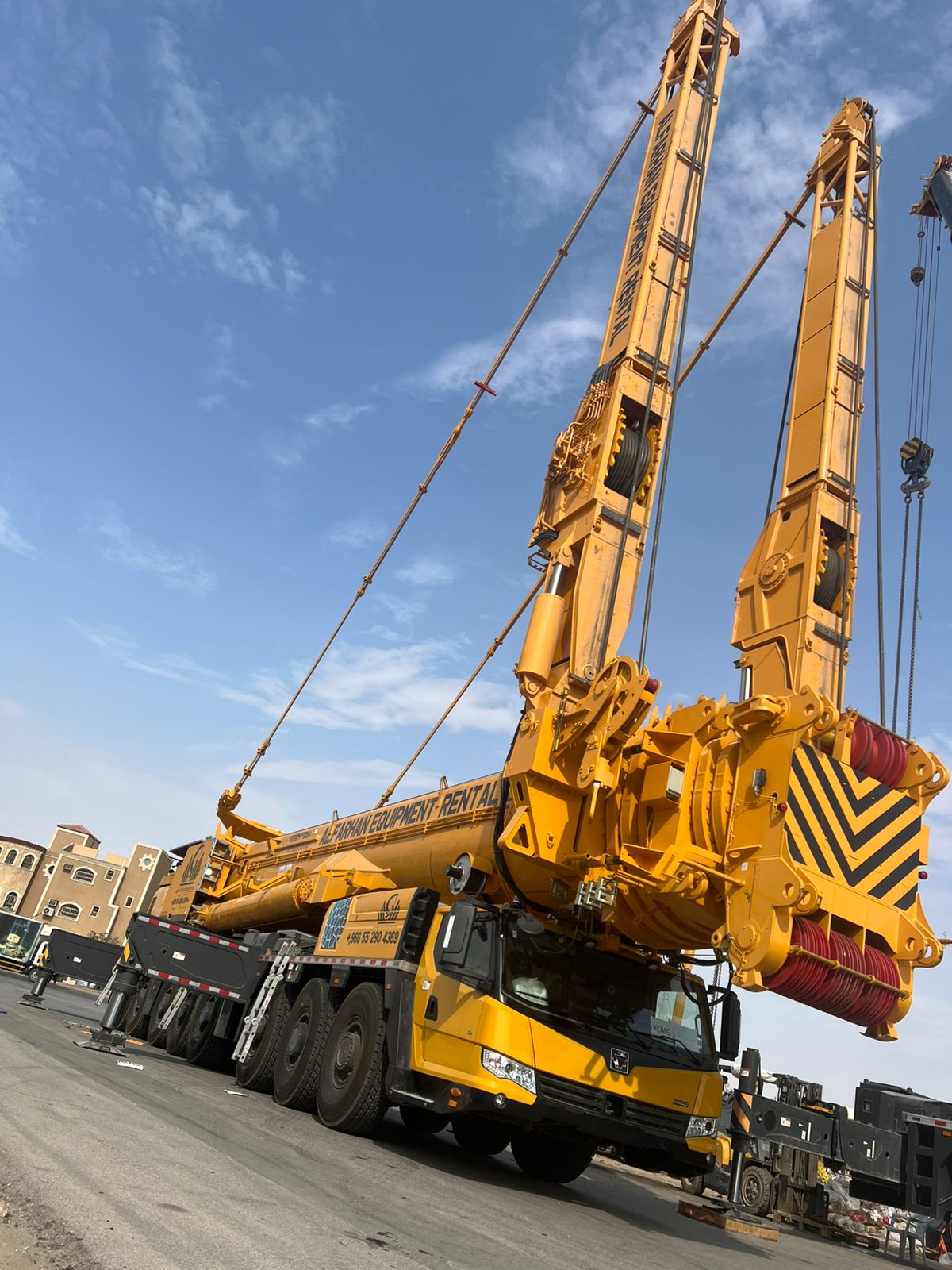 تأجير رافعة متحركة 650 طن